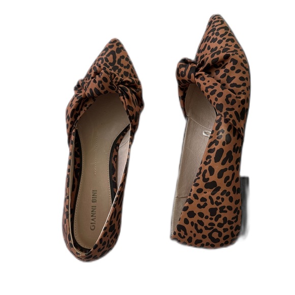 Gianni Bini Animal Print Knot Pointed Toe Loafers Flats Size 5 - Picture 11 of 12